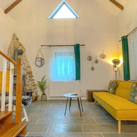 Apartamento Vilux With Indoor Private Parking Braşov Exterior foto