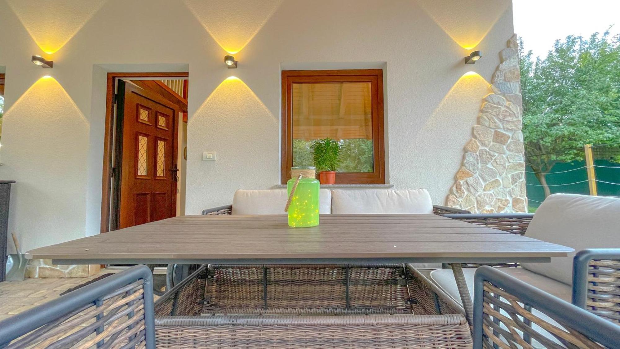 Apartamento Vilux With Indoor Private Parking Braşov Exterior foto