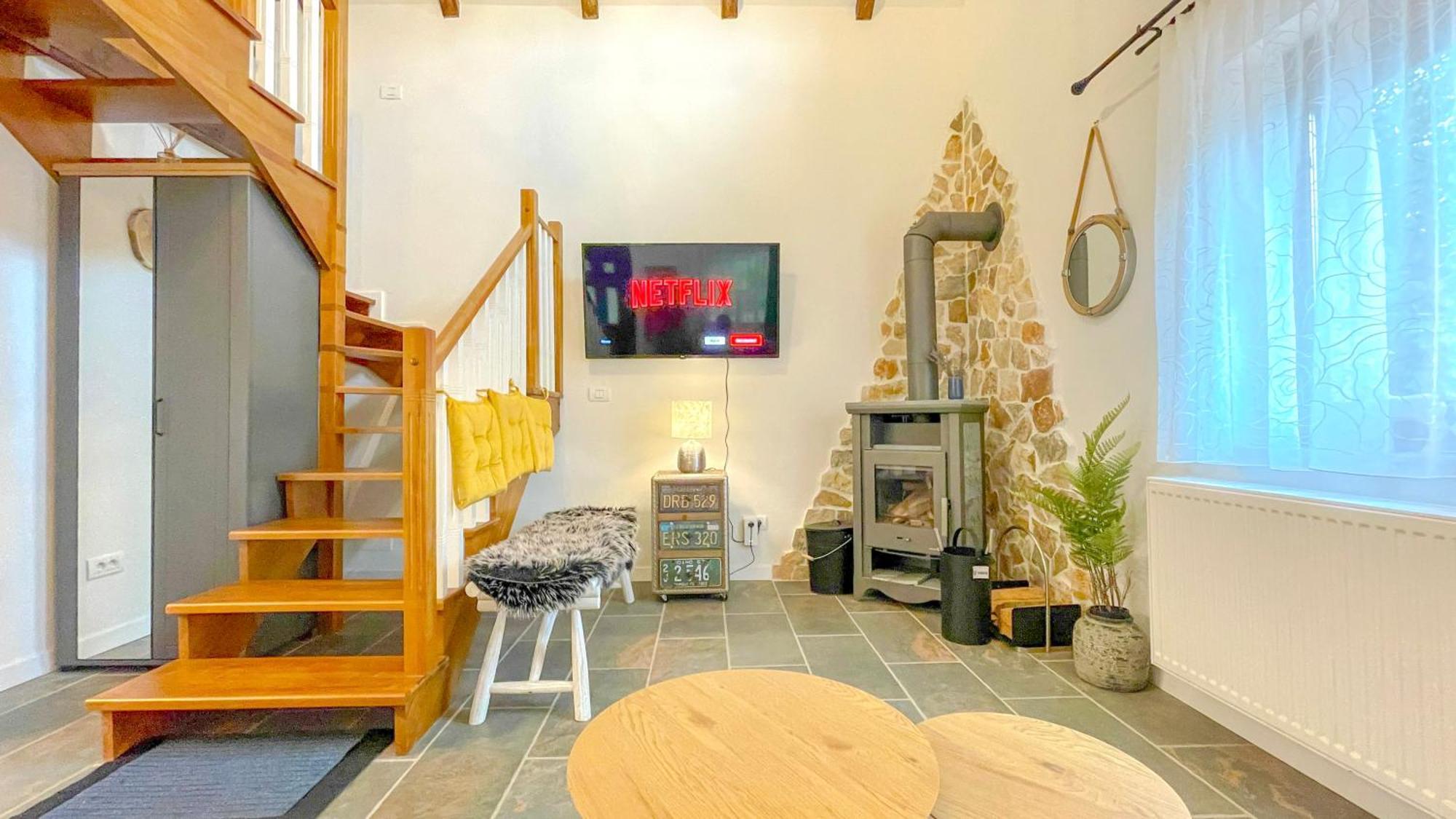 Apartamento Vilux With Indoor Private Parking Braşov Exterior foto
